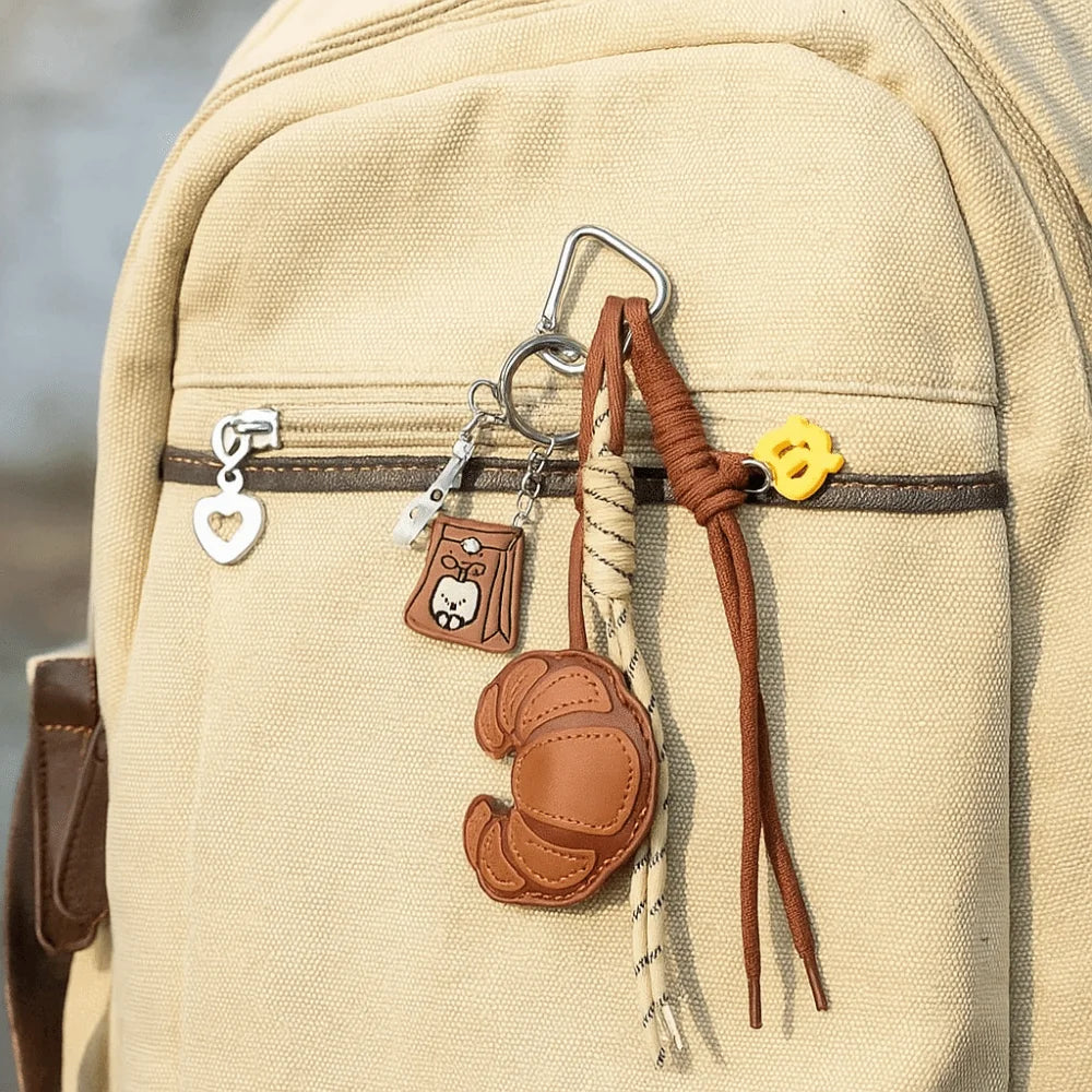 Brelok z plecionej skóry w kształcie rogalika – ręcznie pleciona zawieszka do torebki, brelok damski, ozdoba, praktyczny dodatek wielofunkcyjny